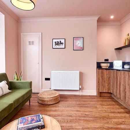 Settle In Winchester - Stylish Self Check-In Rooms Zewnętrze zdjęcie