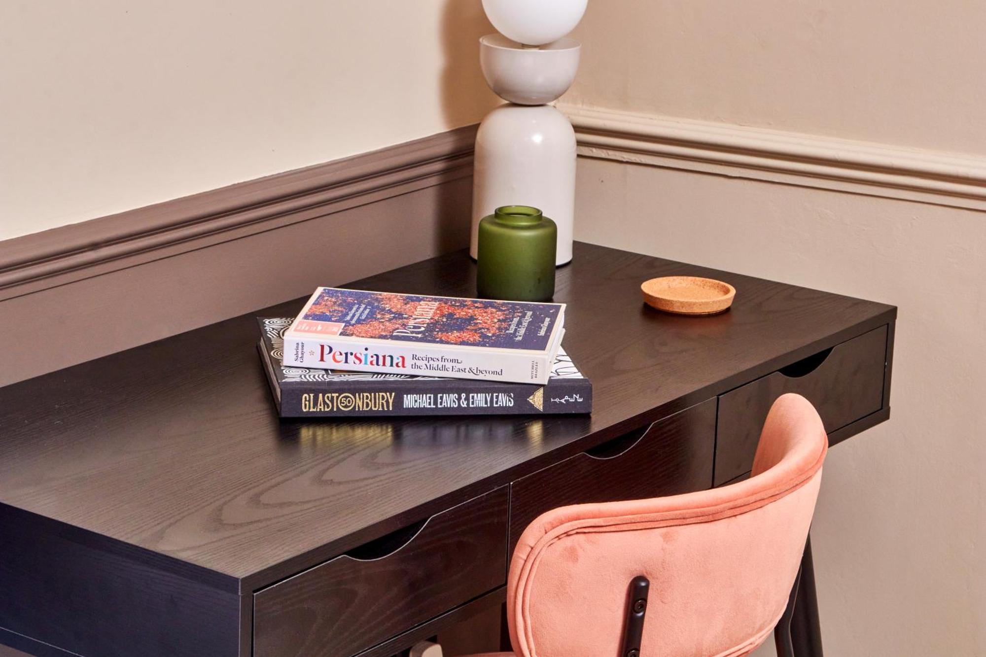 Settle In Winchester - Stylish Self Check-In Rooms Zewnętrze zdjęcie